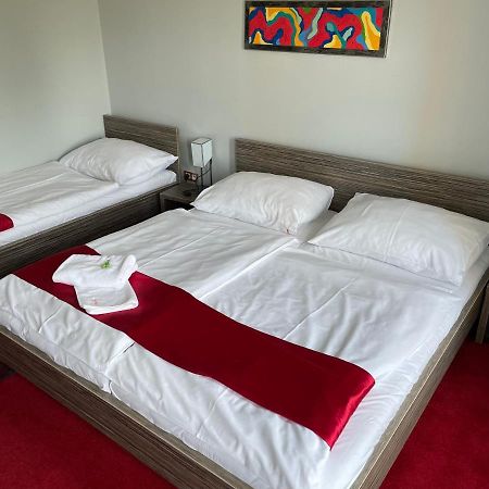 Hotel Olympia 코프리브니체 외부 사진